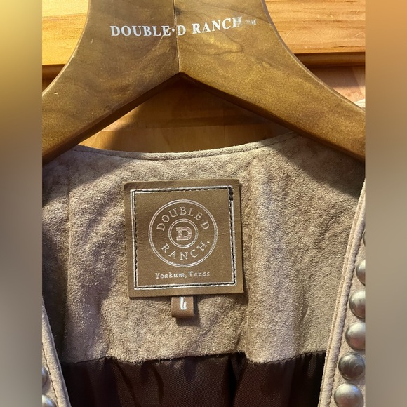 Double D Ranch Coat - Picture 2 of 5